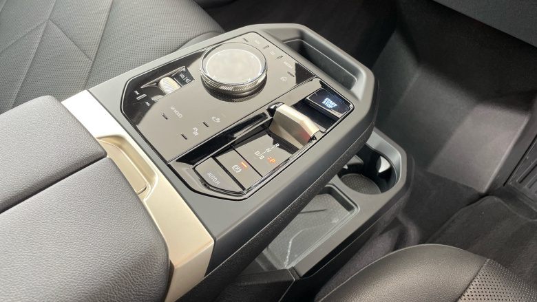 BMW iX 240kW xDrive40 M Sport 76.6kWh 5dr Auto Electric Estate